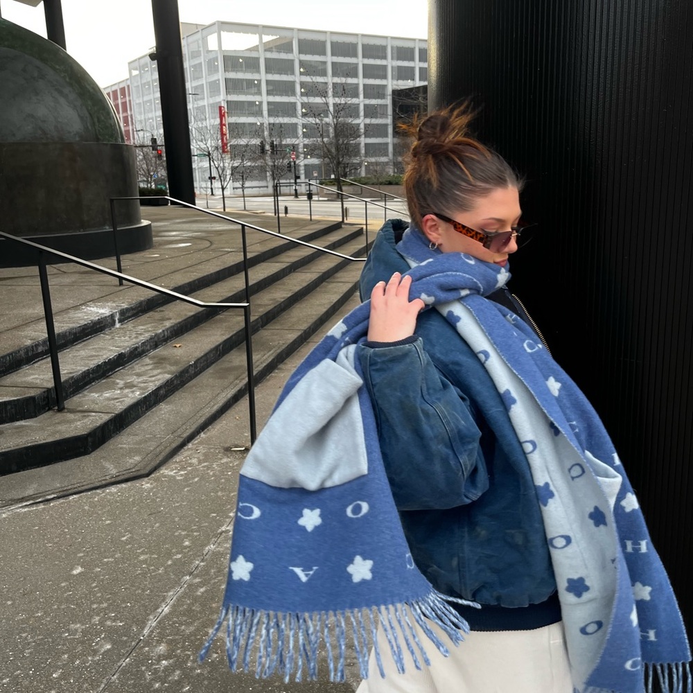 Meet your Posher, Jenna